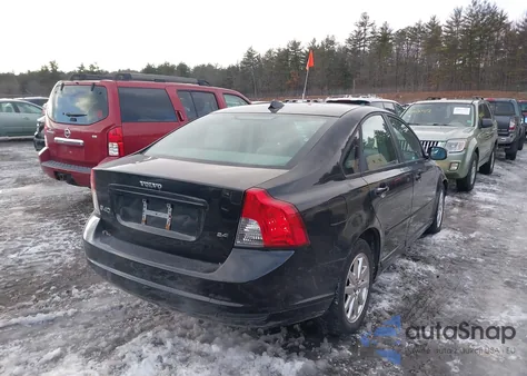 2008 Volvo S40 2.4I z USA, uszkodzony, nr VIN YV1MS390182407710
